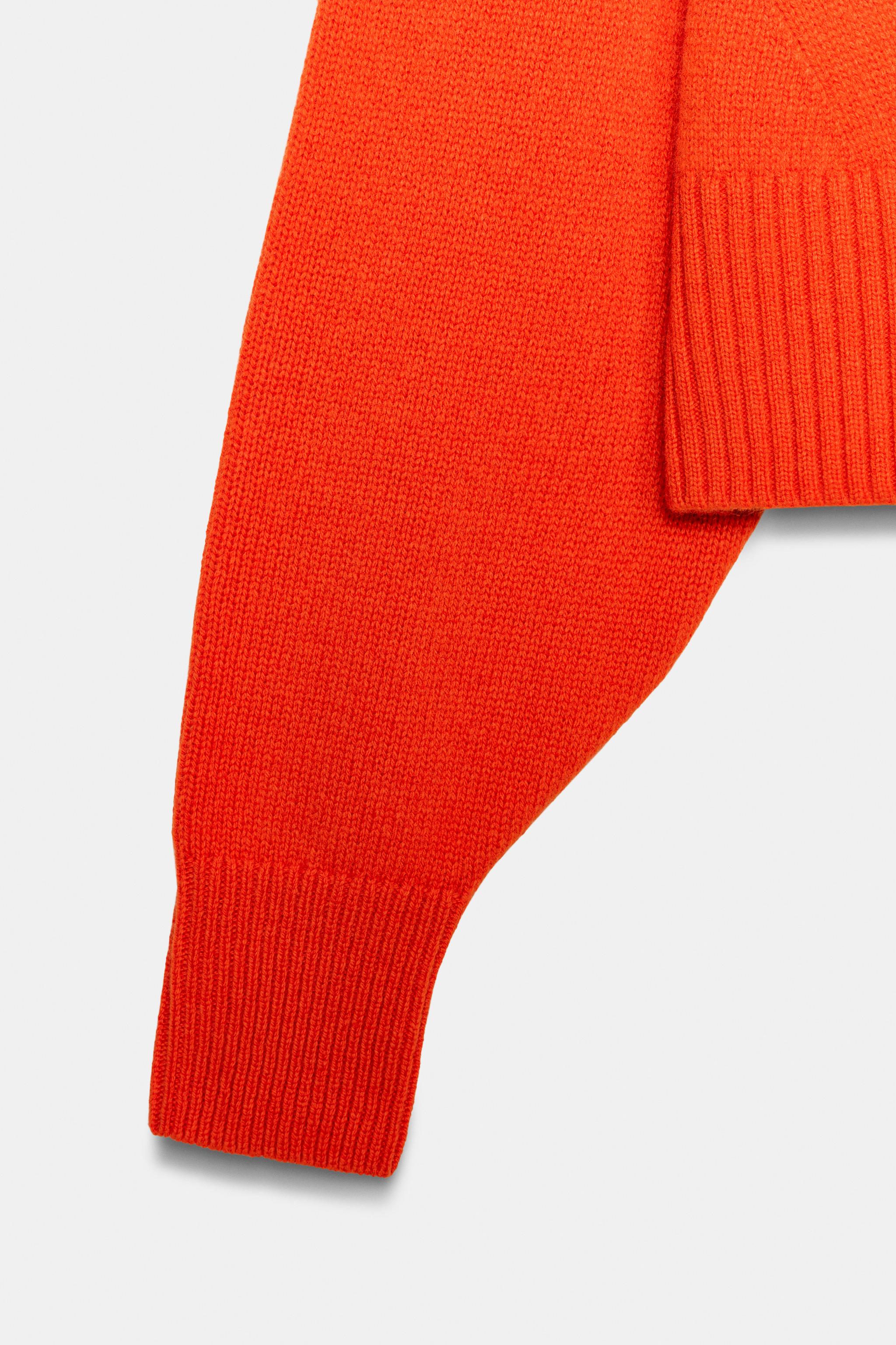 100% WOOL JUMPER WITH SHOULDER PADS